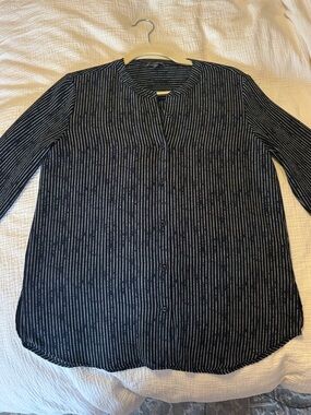 Adrianna Papell Navy Blue Stripe Long Sleeve V Neck Blouse